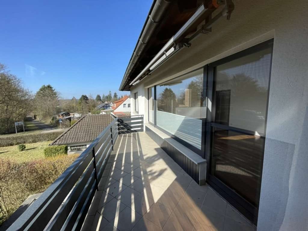 Immobilie in Bovenden - Eigennutzung und Kapitalanlage: Repräsentatives Zweifamilienhaus mit herrlichem Grundstück - Bild 4