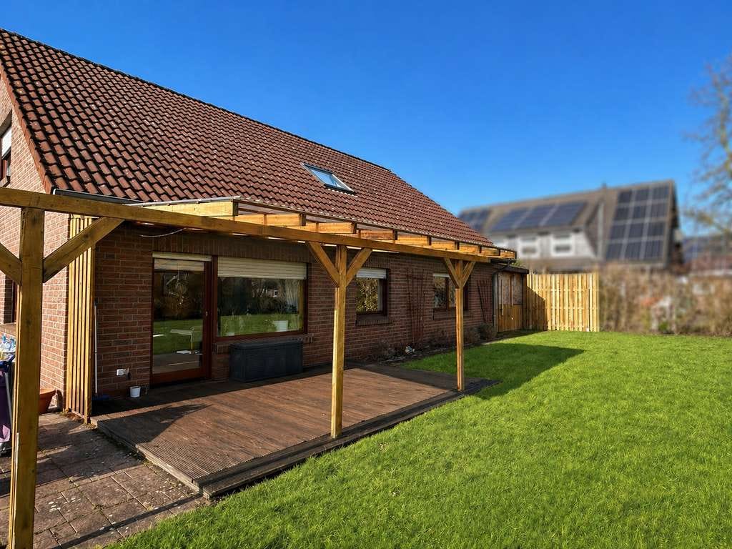 Immobilie in Brake - Einziehen und wohlfühlen: Modernisiertes Einfamilienhaus in ruhiger Lage von Brake! - Bild 1