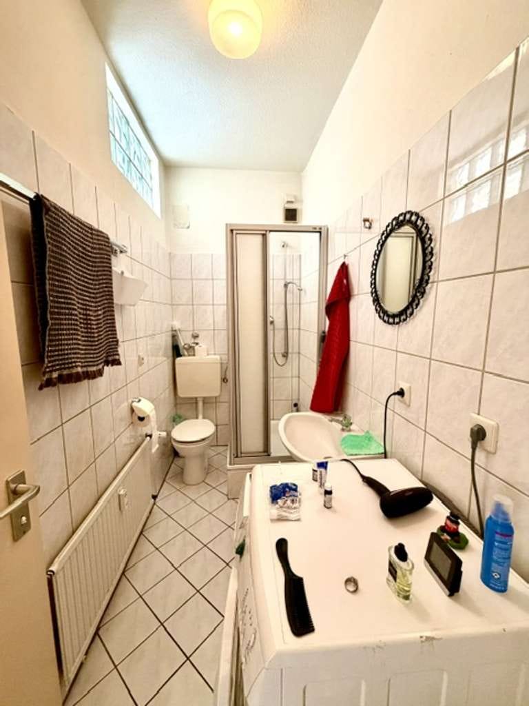 Immobilie in Baden-Baden - Charmante 1-Zimmer-Wohnung mit Küche & Duschbad in zentraler Lage von Baden-Baden Oos - Bild 3