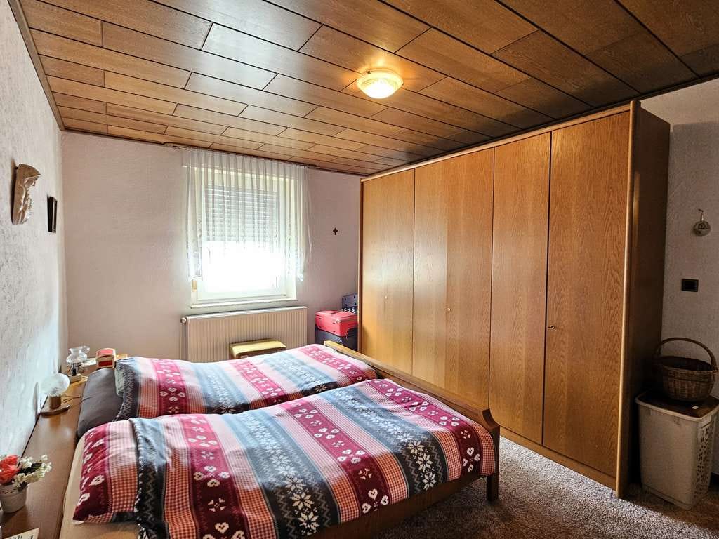 Immobilie in Geseke - Mehrfamilienhaus in Geseke mit Entwicklungspotenzial für Investoren - Bild 3