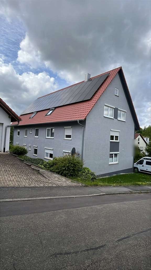 Immobilie in Aglasterhausen - Modernisierte 2-Zimmer-Wohnung mit Stellplatz in Aglasterhausen - Bild 0