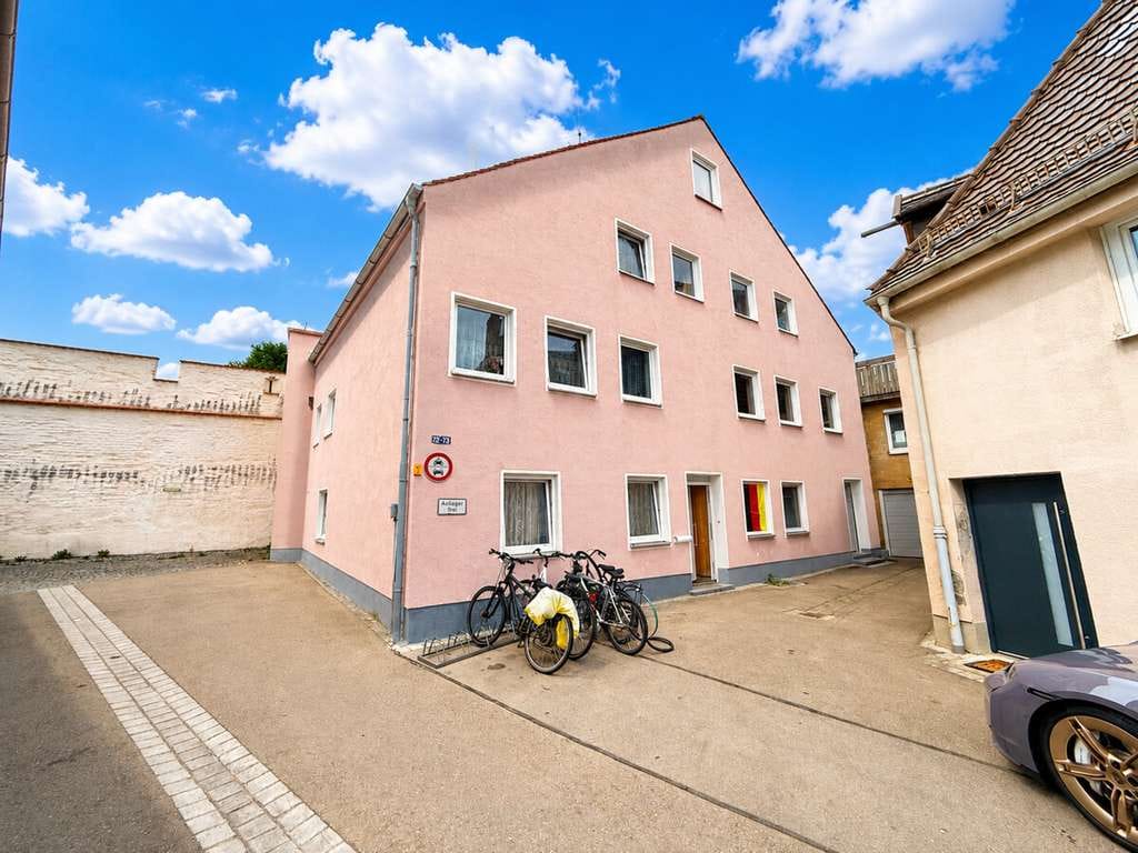 Immobilie in Mindelheim - Mehrfamilienhaus mit 5 Wohnungen im Zentrum von Mindelheim mit Potential! (derzeit 4,8% Rendite) - Bild 1