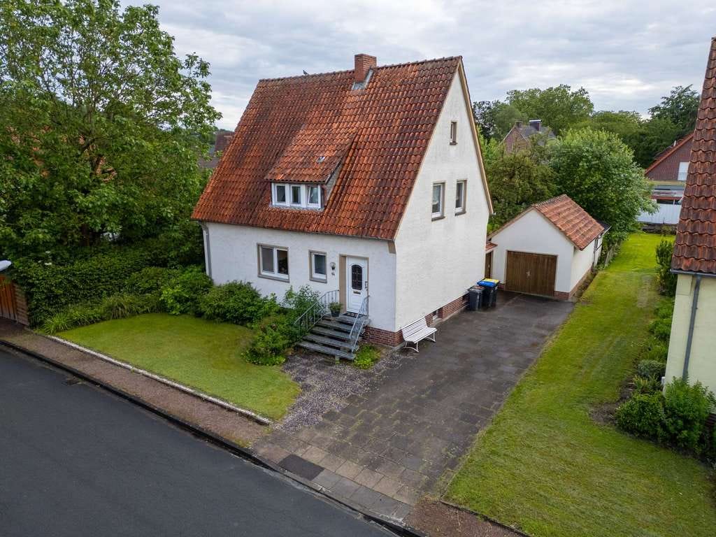 Immobilie in Herzebrock-Clarholz - Charmantes Wohnhaus auf außergewöhnlichem Grundstück in Herzebrock - Bild 0