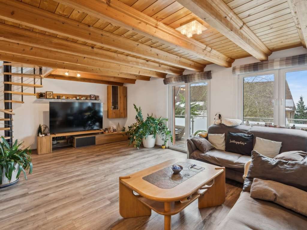 Immobilie in Unterschneidheim - Wohnen und Arbeiten - Exklusives Zweifamilienhaus mit großer Werkstatt und Halle in Unterschneidheim - Bild 0