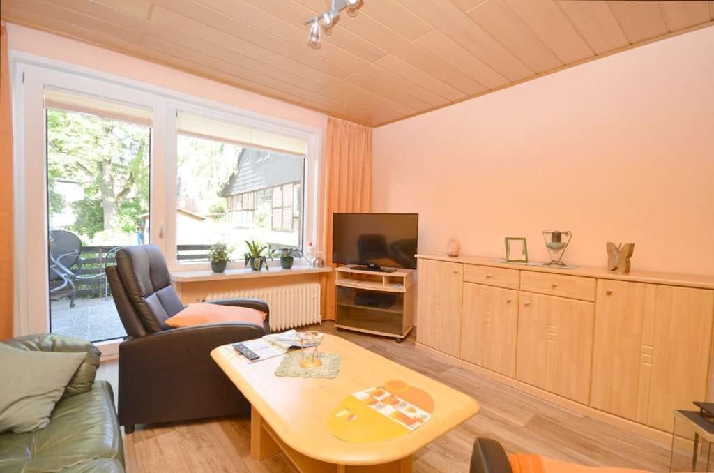 Immobilie in Goslar - Wie ein Haus - mit Garten! Gemütliche Maisonette-Wohnung mit 5 Zimmern, 2 Bädern + Garten. - Bild 2