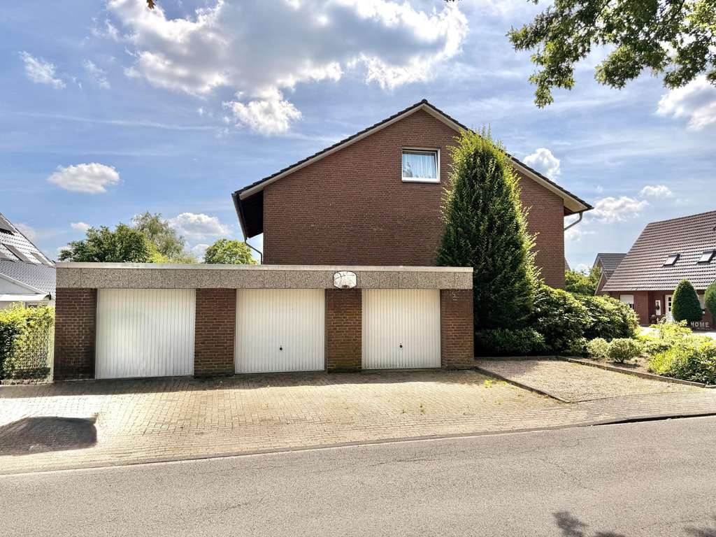 Immobilie in Südlohn - Mehrfamilienhaus mit sechs Wohneinheiten und fünf Garagen in Südlohn
 - Bild 4