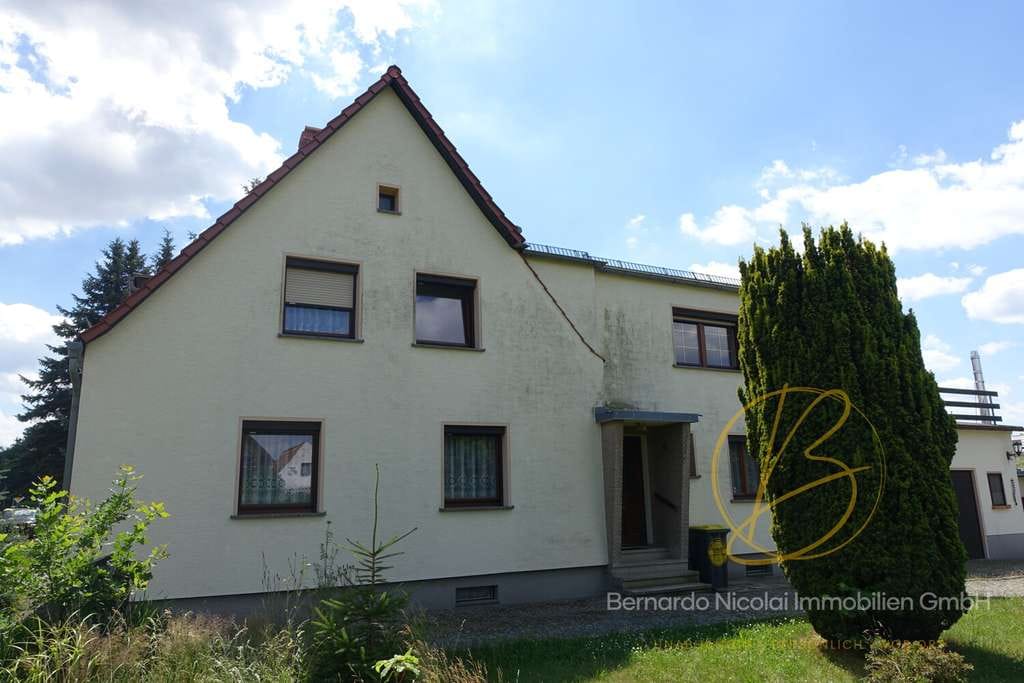 Immobilie in Pulsnitz - Viel Platz für Ihre Ideen – Doppelhaushälfte mit Garten und Nebengebäuden - Bild 2