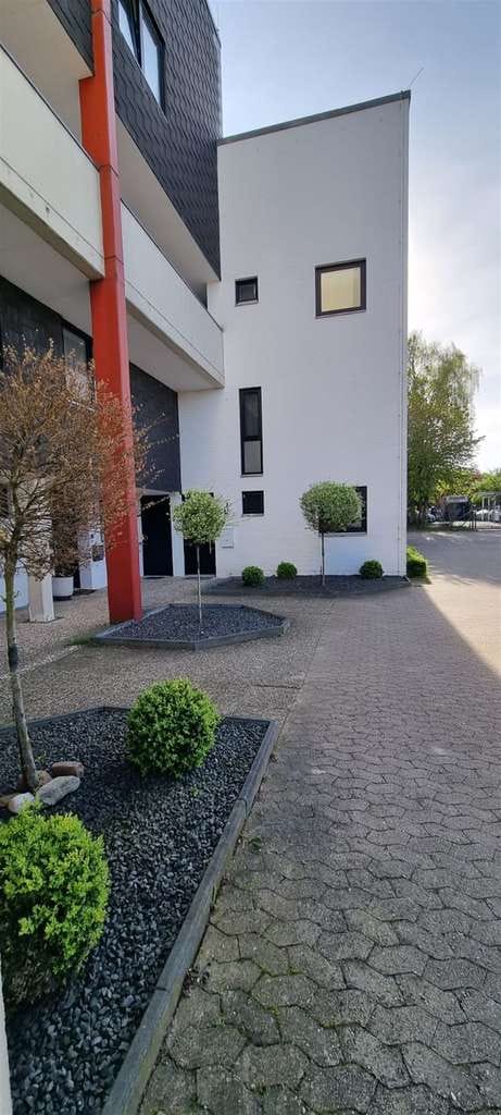 Immobilie in Gehrden - Gehrden zentral | moderne 3-Zi. ETW Maisonette / Lift / 2 Balkone / Garage! - Bild 2