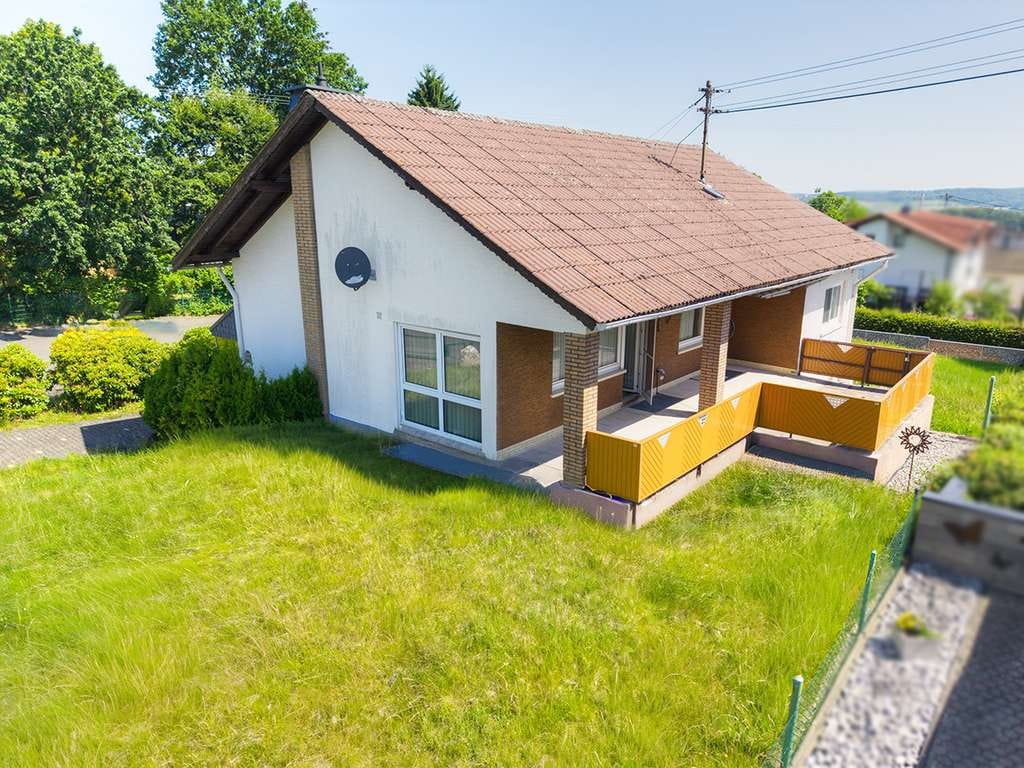 Immobilie in Alpenrod - Verwirklichen Sie sich in Haus und Garten! Solides Eigenheim in naturnaher Lage - Bild 2