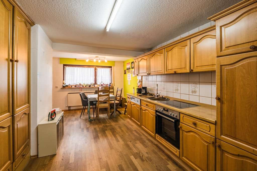 Immobilie in Kall - Familienfreundliches Einfamilienhaus mit Dachterrasse, Balkon & Garage - Bild 2