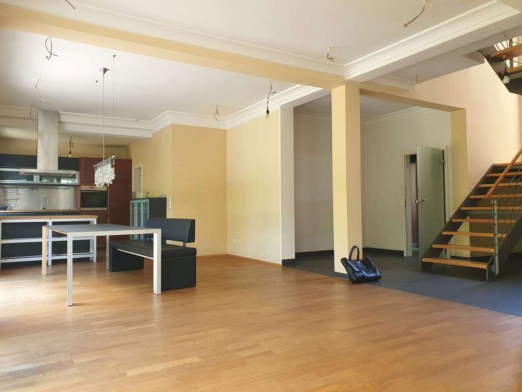 Immobilie in Boxberg - Einfamilienhaus mit Bürofläche und großzügigem Grundstück in Schweigern! - Bild 3