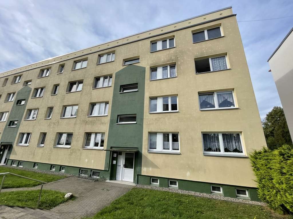 Immobilie in Dorf Mecklenburg - Vermietete 2-Zi.-Wohnung im Hochparterre mit Westbalkon – 6,8% Rendite nahe Wismar - Bild 1
