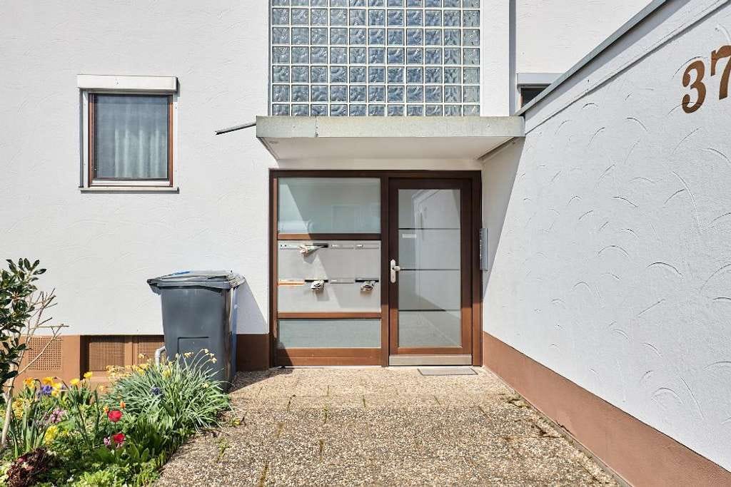 Immobilie in Ühlingen-Birkendorf - Ihre Wohlfühloase in Birkendorf: 3 Zimmer Einbauküche, traumhafter Blick, ruhig und grün! Garage ... - Bild 1