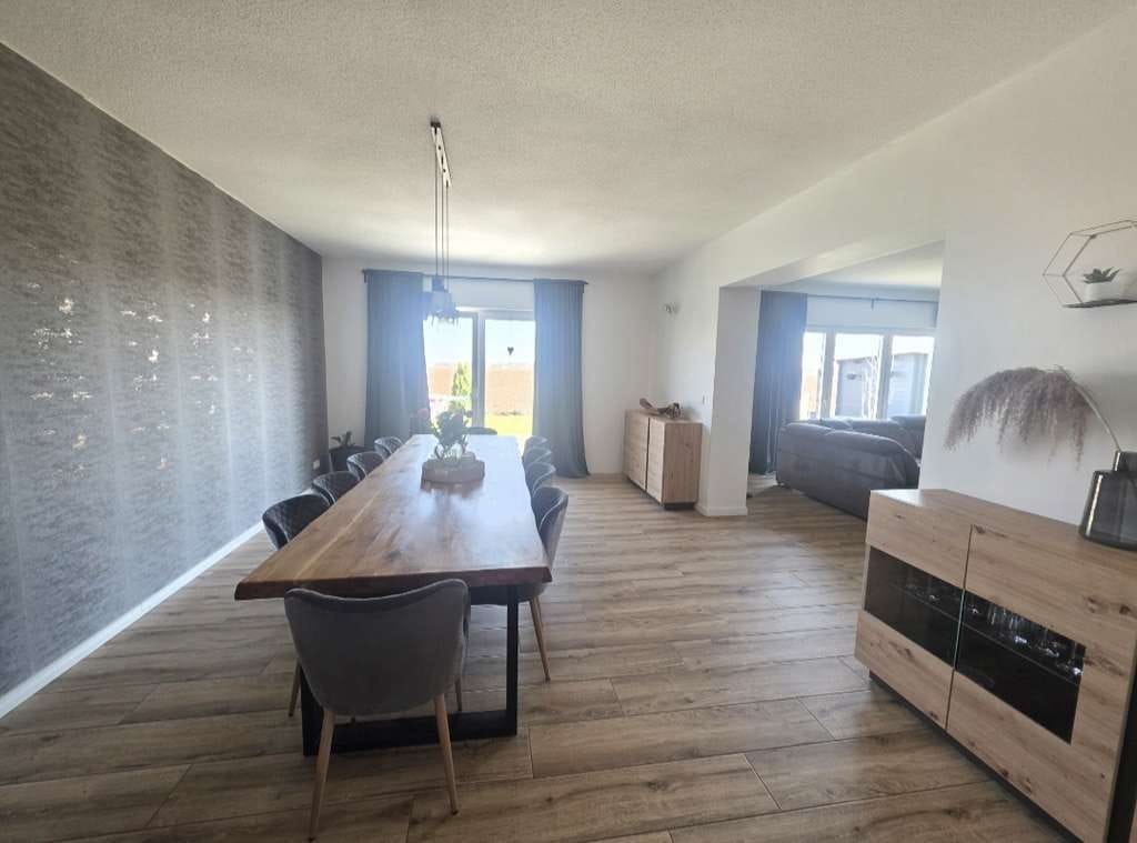 Immobilie in Giesen - Großzügiges Einfamilienhaus in ruhiger Feldrandlage - Bild 3