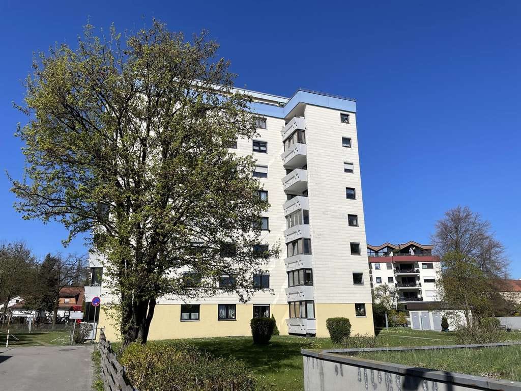Immobilie in Buchloe - KOMPLETT MÖBLIERTE 3 1/2-ZIMMER-WOHNUNG IN BUCHLOE - Bild 0