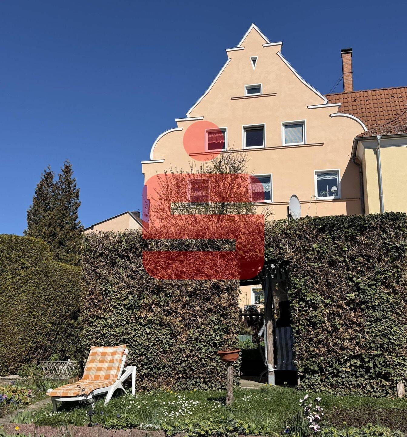 Immobilie in Gera - Gepflegtes Mehrfamilienhaus mit großzügigem Garten und drei vermieteten Wohneinheiten - Bild 4