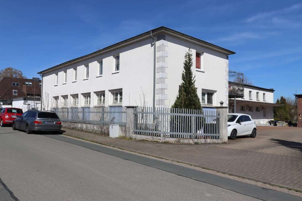 Immobilie in Springe - Großräumige Eigentumswohnung mit Gewerbemöglichkeit - Bild 1