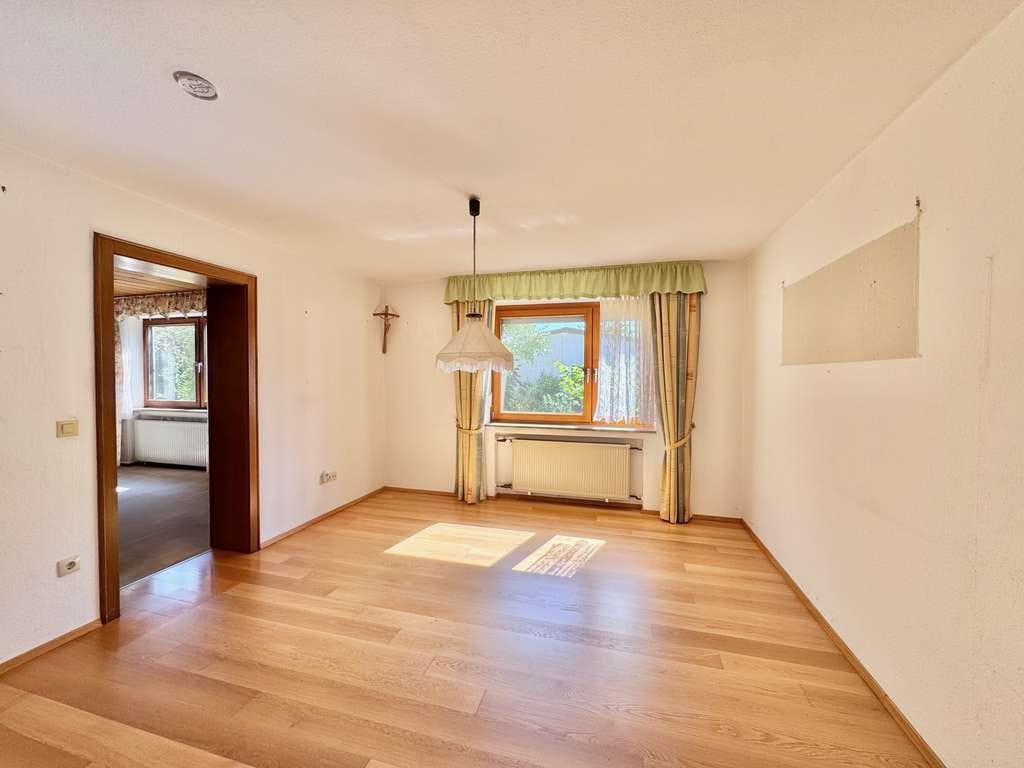 Immobilie in Emmerting - 1 Haus - 3 Eigentumswohnungen! Frei zur Vermietung oder Eigennutzung. - Bild 4