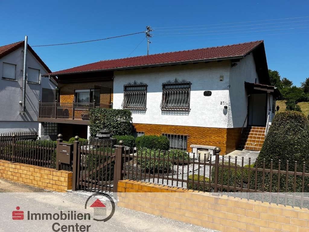 Immobilie in Perl - Einfamilienhaus mit ELW in Perl-Sinz - Bild 0