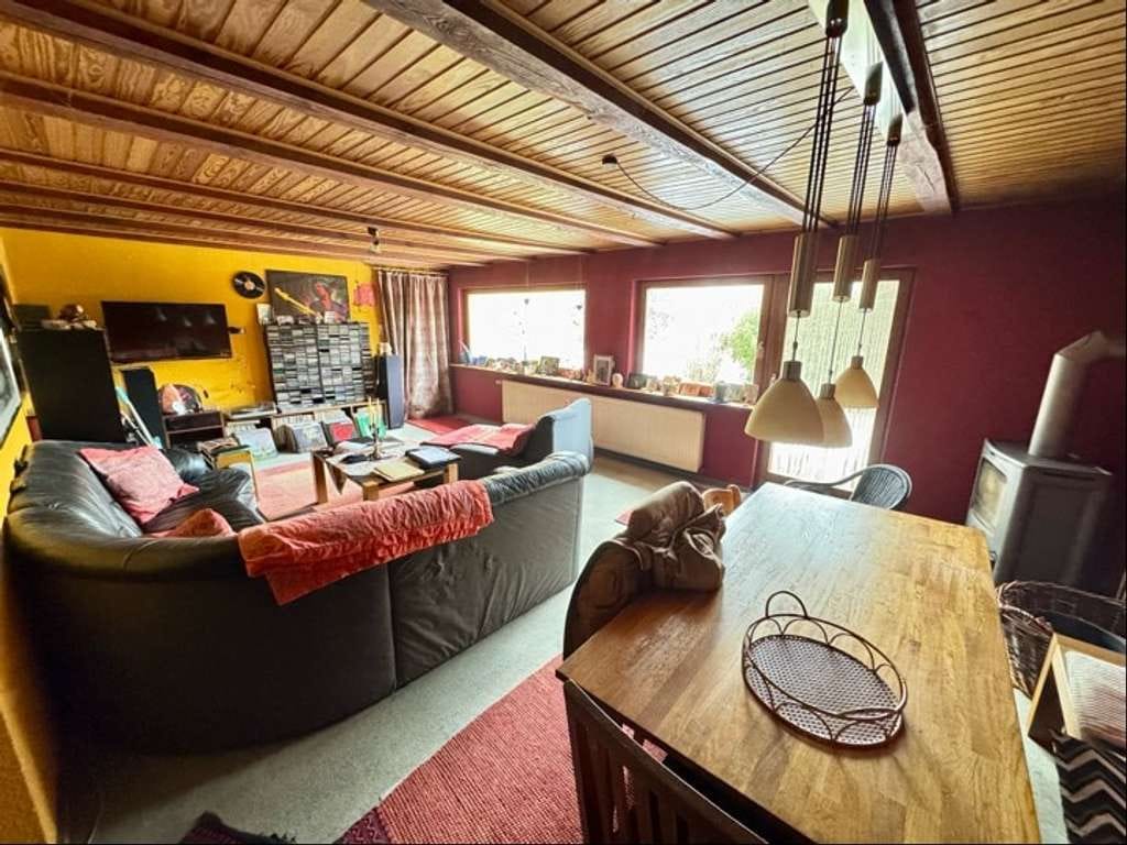 Immobilie in Hasenkrug - Familienhaus mit tollem Grundstück+Photovoltaikanlage für den eigenen Strom - Bild 2
