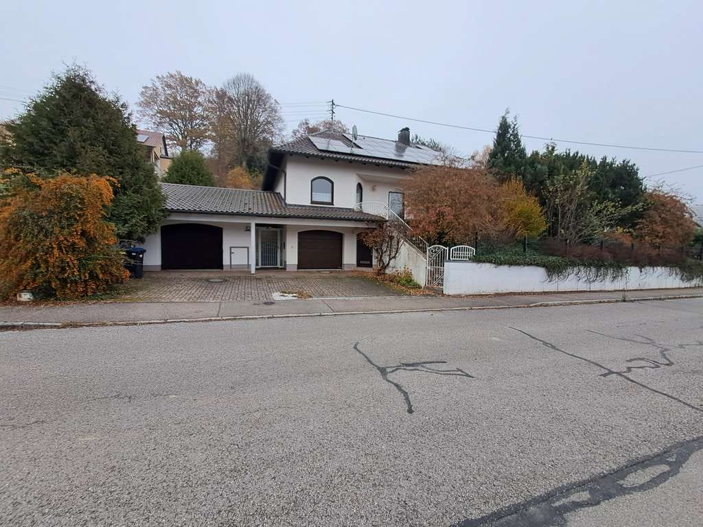 Immobilie in Heretsried - Einfamilienhaus mit moderner Energietechnik und großem Grundstück - EFFIZIENZKLASSE B - Bild 0