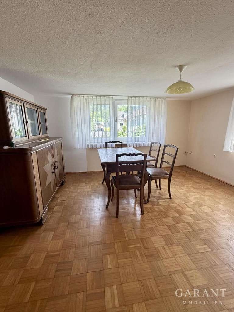 Immobilie in Gaggenau - Einfamilienhaus mit Entwicklungspotenzial und großem Grundstück + vier Wiesengrundstücke - Bild 3