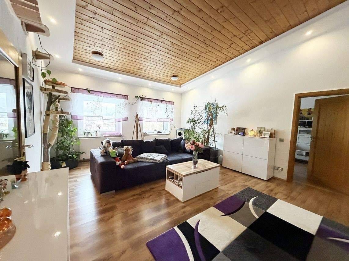 Immobilie in Auerbach in der Oberpfalz - Einfamilienhaus mit Einliegerwohnung - gewerblich nutzbar - Bild 3