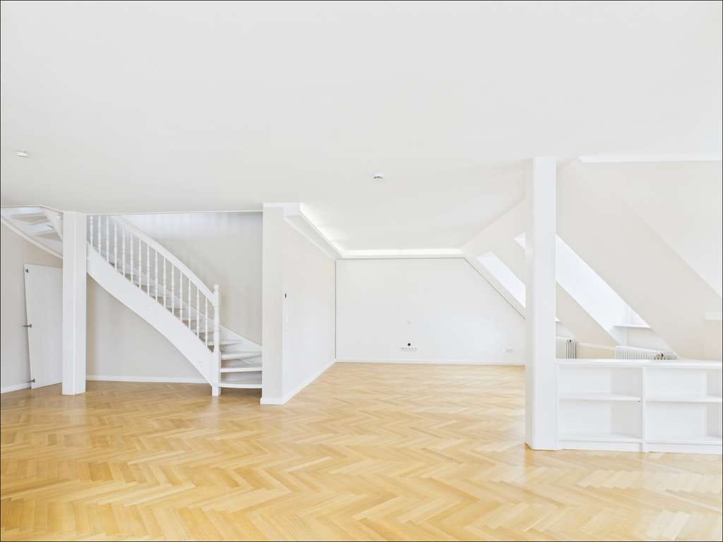 Immobilie in Klingenberg am Main - Zweistöckige Maisonette mit Weinbergblick – hier wird jeder Tag zum Ausblick - Bild 2