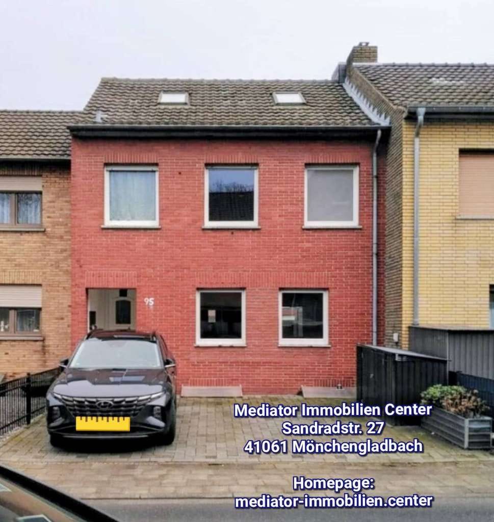 Immobilie in Heinsberg - EFH/Reihenhaus-158qm mit 2 Stellplätzen + Einliegerwohnung im DG-2 Zi. + Bad. - Bild 0