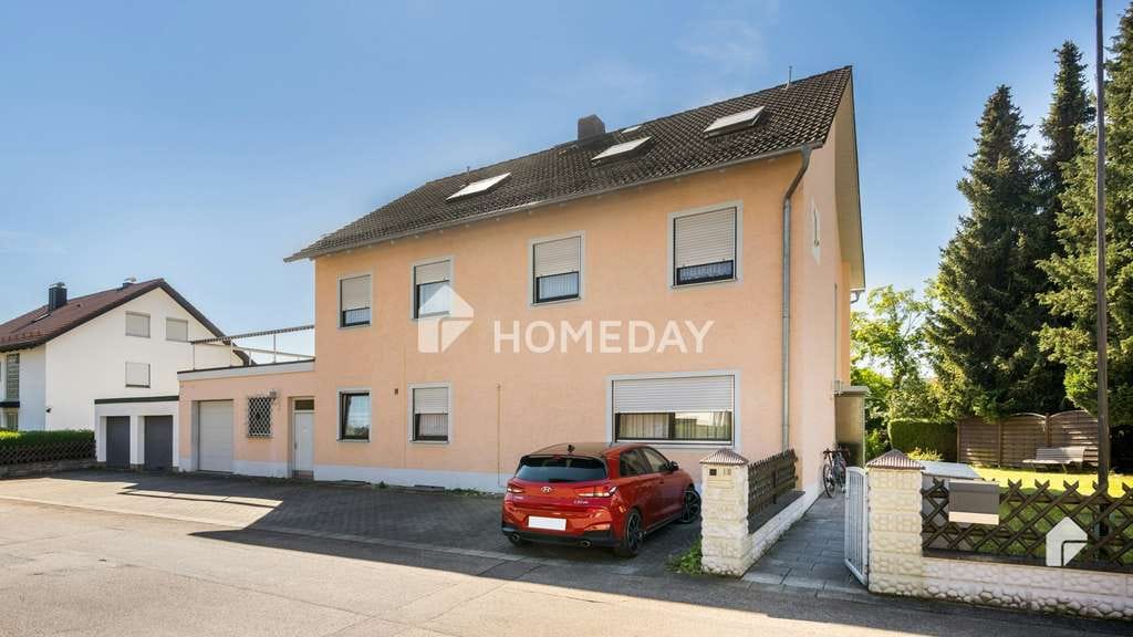 Immobilie in Sinzing - Schöne 2-Zimmer-DG-Wohnung mit Balkon und Stellplatz in sehr guter Lage
 - Bild 1