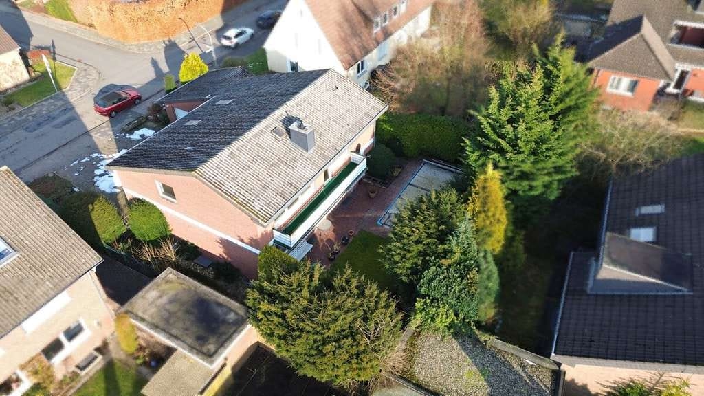 Immobilie in Rheine - Zweifamilienhaus in Rheine-Dutum - Gepflegtes Zuhause mit Südgarten und Pool! - Bild 1