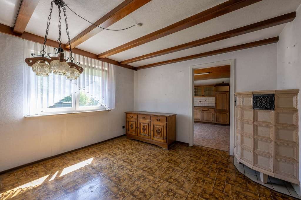 Immobilie in Hirrlingen - Einfamilienhaus mit weitläufigem Garten, Werkstatt und viel Platz zur Entfaltung - Bild 4