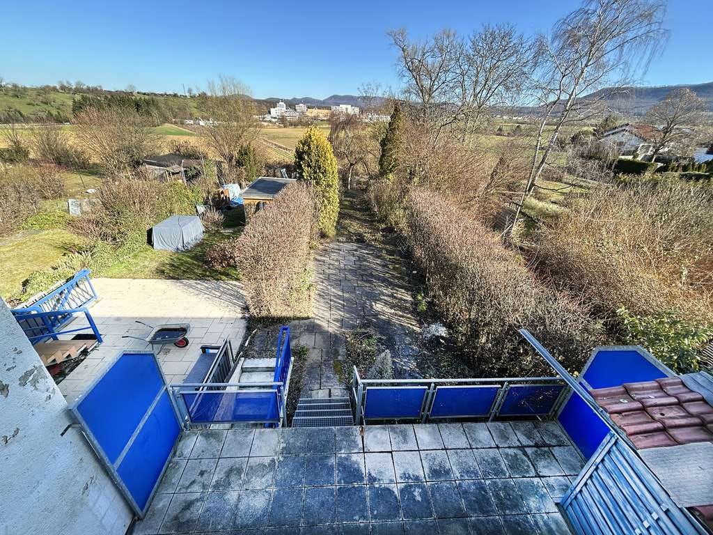 Immobilie in Dettingen unter Teck - Wohntraum für die junge Familie – Reihenmittelhaus  Dettinger Guckenrain - Bild 3
