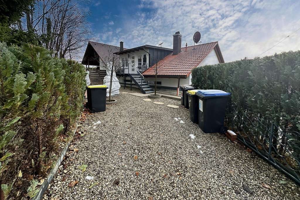 Immobilie in Denklingen - Idyllisches Zuhause mit Einliegerwohnung - Bild 4
