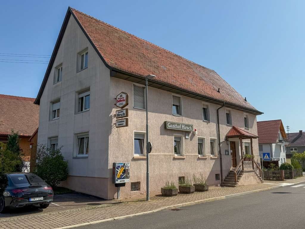 Immobilie in Neuhausen - Mehrfamilienhaus + Nebengebäude mit Entwicklungspotenzial - Bild 1
