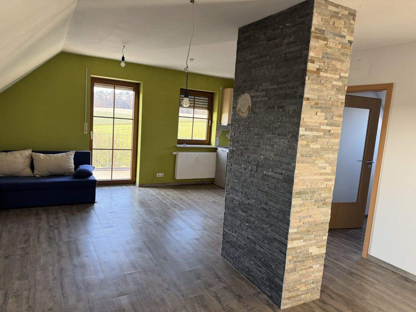 Immobilie in Weisendorf - Gemütliche 2,5-Zimmer DG Wohnung mit Balkon und Traumaussicht in ruhiger Lage - Bild 4