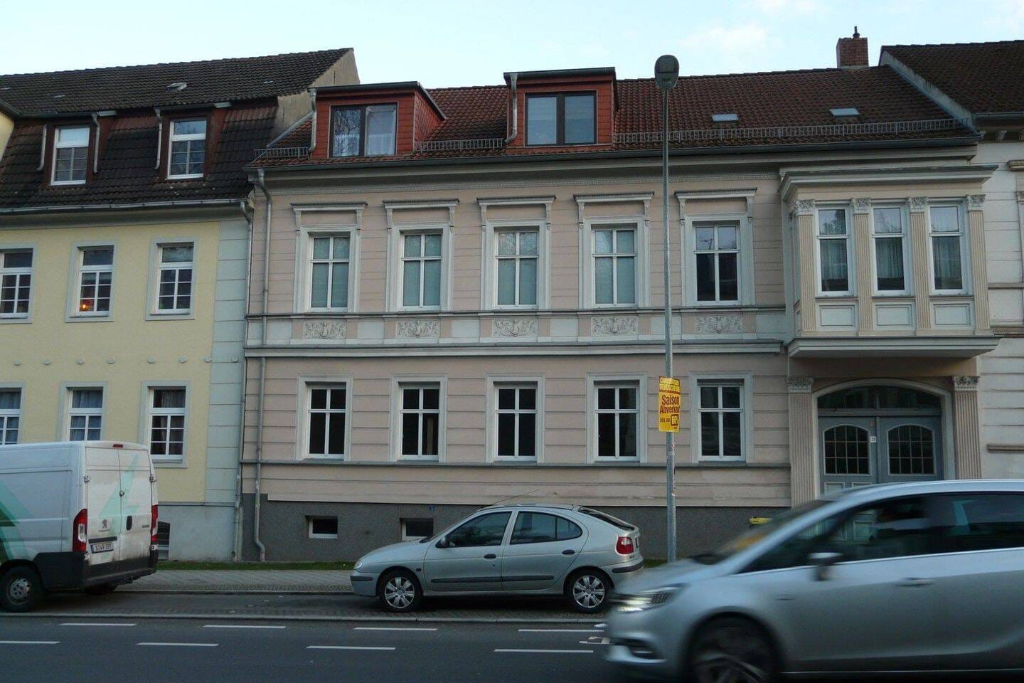 Immobilie in Bad Freienwalde (Oder) - Exposé (Verkauf) bürgerliches Mietshaus nahe Schlosspark - Bild 0
