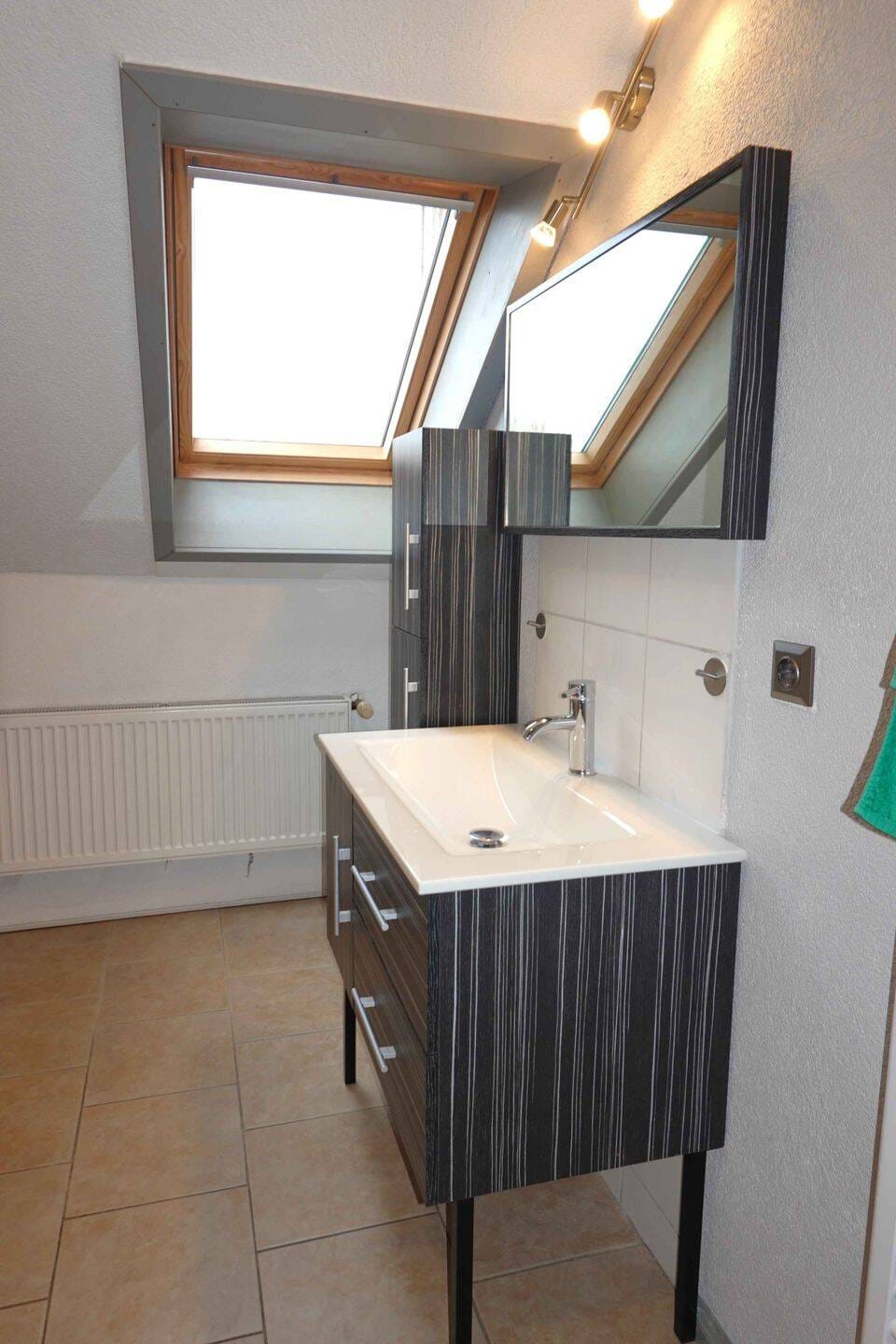 Immobilie in Blankenburg - 4-Zi.-Eigentumswohnung mit Aussicht in Blankenburg / 98 m² / DG = 2.OG / kaum Schrägen / Kamin / guter Zustand! - Bild 3