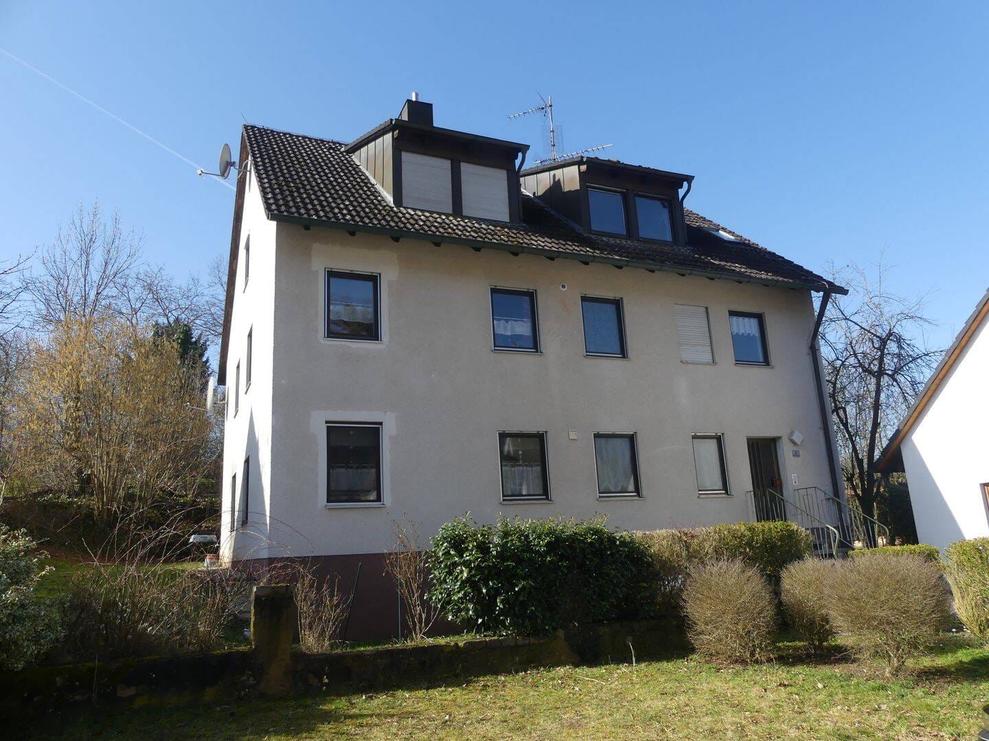 Immobilie in Heilsbronn - Kapitalanlage! Vermietetes Zweifamilienhaus in Heilsbronn OT Weißenbronn! - Bild 1
