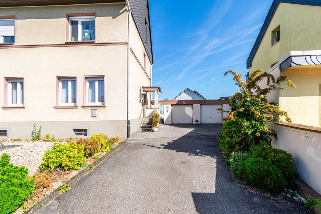 Immobilie in Langenfeld (Rheinland) - Großzügiges Wohnhaus mit flexibler Nutzung im Zentrum von Langenfeld. - Bild 3