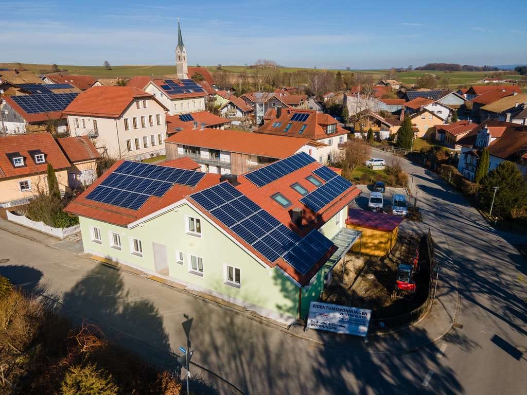 Immobilie in Taching am See - neuwertige komplettmodernisierte
5-Zimmer-Wohnung mit gr. Balkon
in Tengling am Waginger See - Bild 0