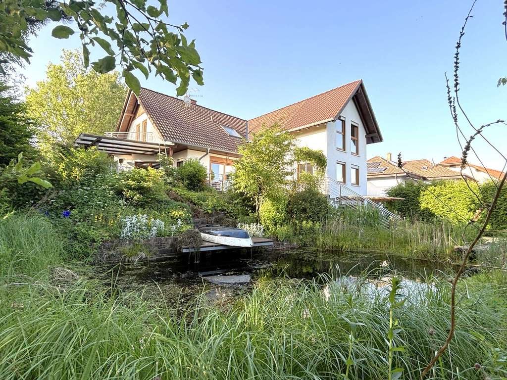 Immobilie in Limbach - Traumhaftes Landhaus mit viel Platz, hoher Wohnqualität und liebevoll angelegtem Grundstück - Bild 0