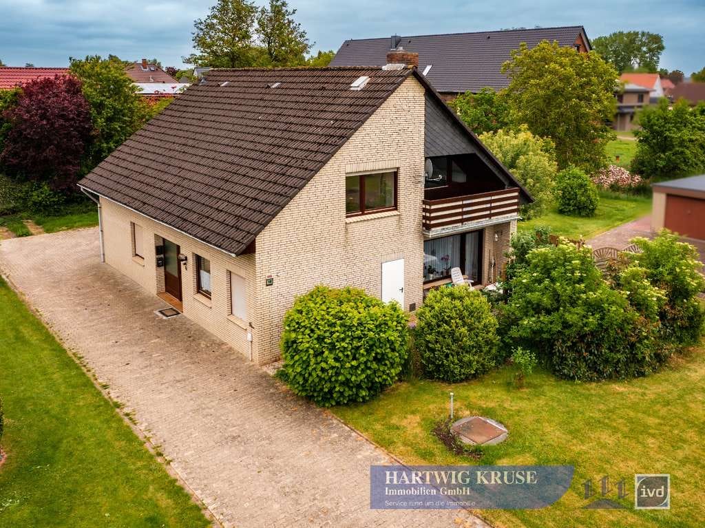 Immobilie in Drochtersen - vermietetes Dopplhaus mit Doppelgarage, Terrasse und Loggia in Drochtersen OT - Bild 0