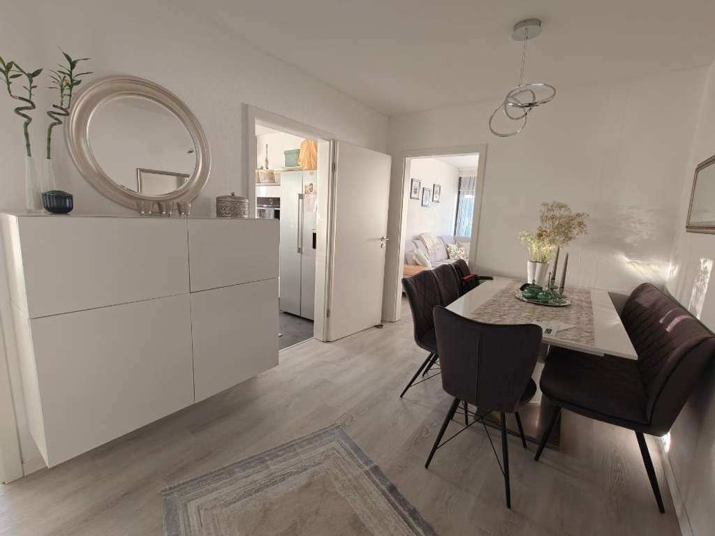 Immobilie in Urbach - Großzügig wohnen, sicher investieren: 4,5-Zimmer-Wohnung mit 2 Balkone - Bild 1