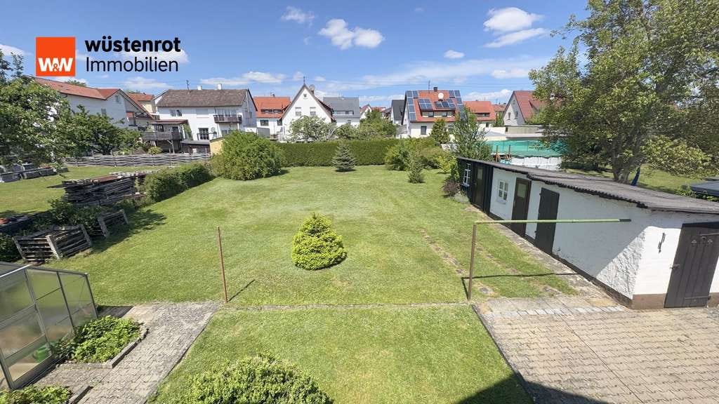 Immobilie in Giengen an der Brenz - Einfamilienhaus mit großem Potenzial: 954 m² Grundstück in Giengen-Burgberg - Bild 3