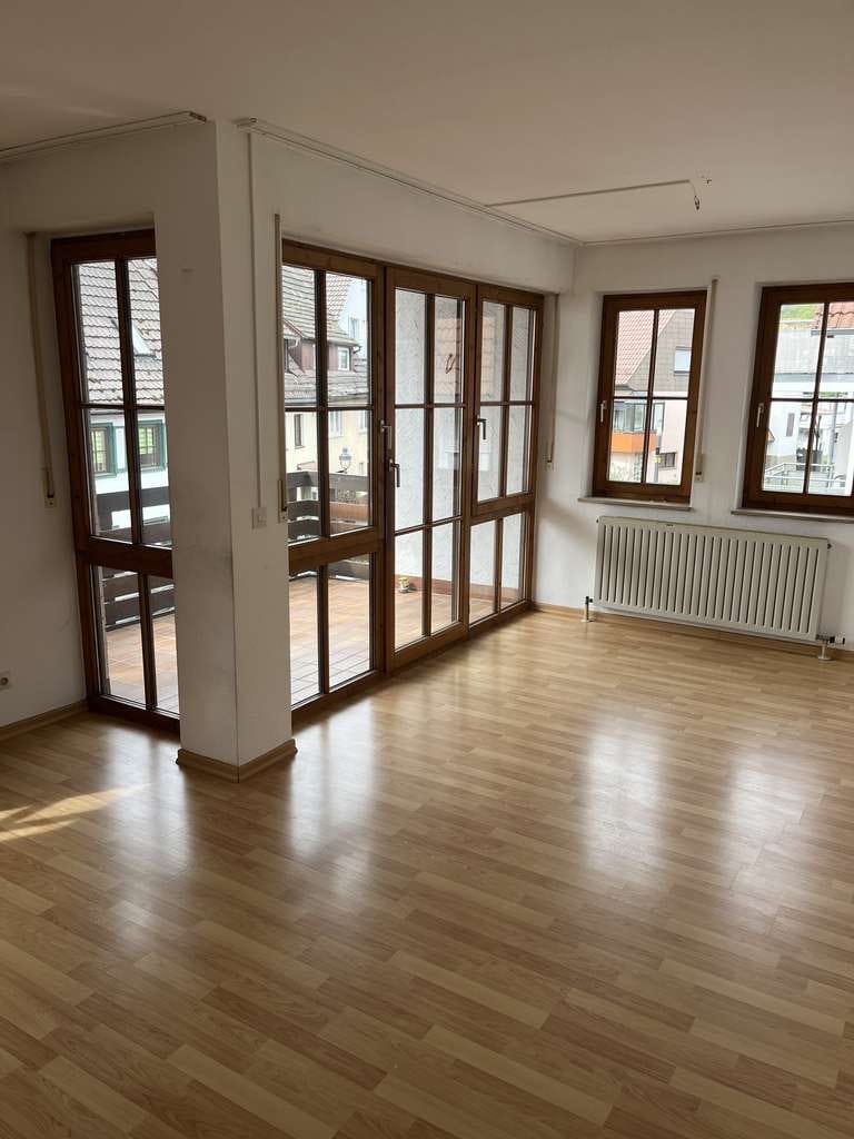 Immobilie in Waldenbuch - Charmante 3-Zimmer-Wohnung im Altstadtkern von Waldenbuch – ca. 78 m² mit Balkon & Stellplatz - Bild 0