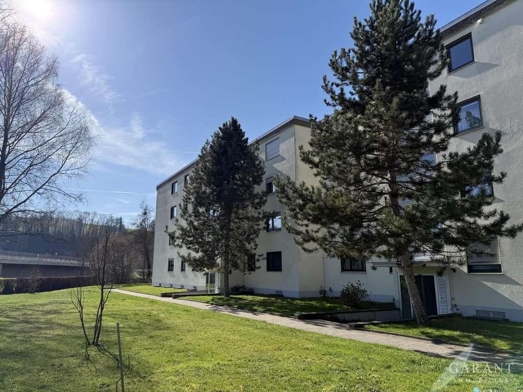 Immobilie in Wutöschingen - Haus im Haus - 4 1/2 Zimmer-Wohnung mit Balkon - Bild 0