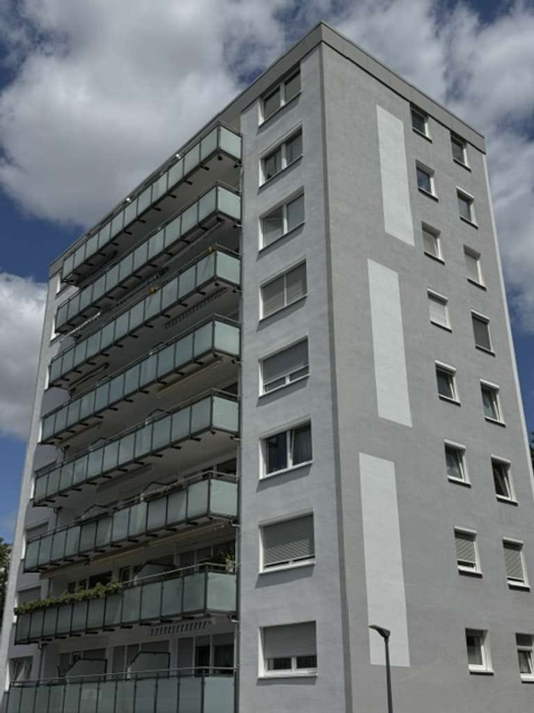 Immobilie in Steinbach - Sehr schöne, gut geschnittene 2-Zimmer-Wohnung mit schönem Blick - Bild 1