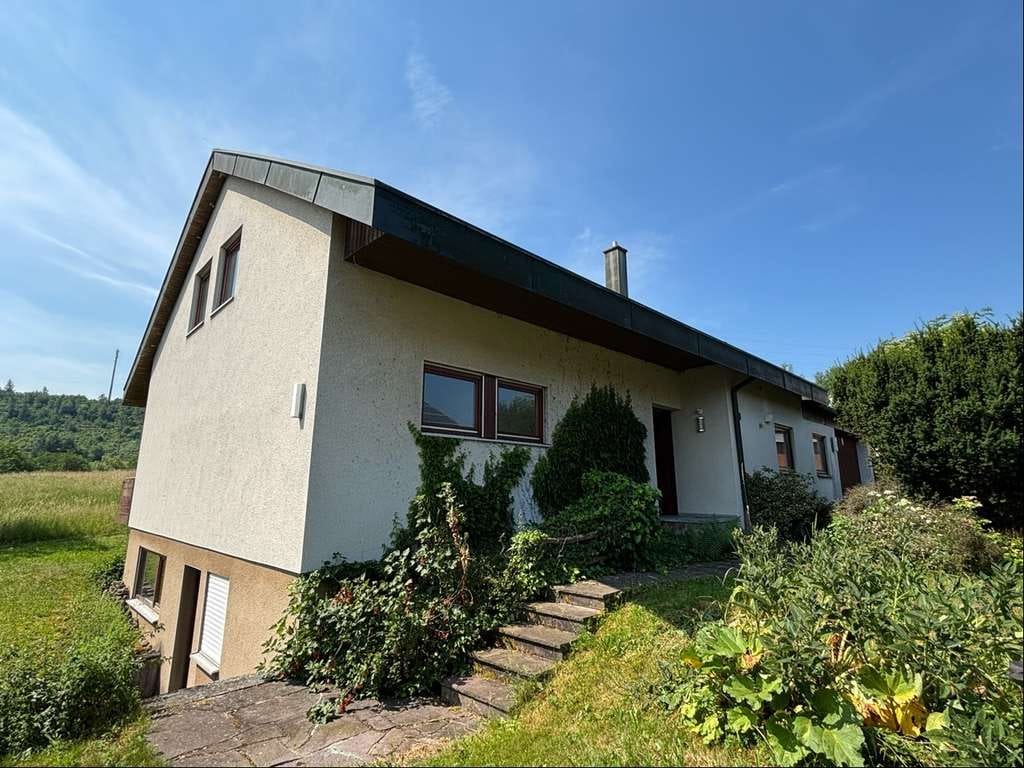 Immobilie in Gaildorf - Großzügiges Familienhaus in idyllischer Randlage! - Bild 0