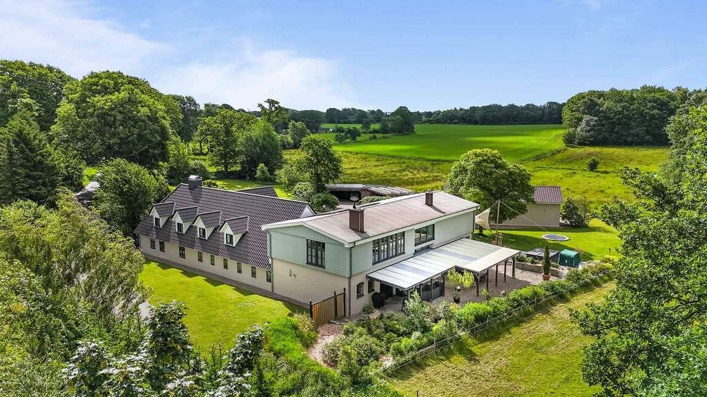 Immobilie in Hennstedt - Einzigartiger Resthof - Ländliche Idylle trifft modernen Lifestyle - Bild 0